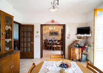 Sala da pranzo - Appartamento Via Guglielmo Marconi
 
22, Viagrande - foto 22