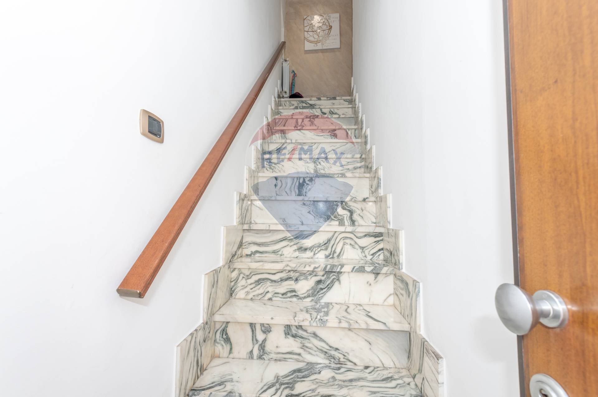 Scale - Casa indipendente Via Circonvallazione
 
284, Caltagirone - foto 3