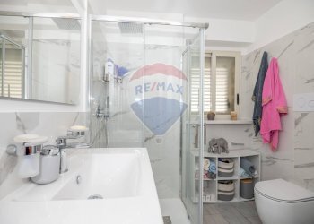 Bagno - Casa indipendente Via Circonvallazione
 
284, Caltagirone - foto 16