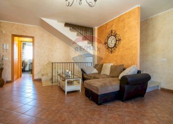 Soggiorno - Villa a Schiera via santa maria delle fosse
 
9, Mascalucia - foto 30