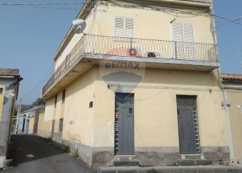 prospetto est - Casa indipendente Via Nazionale Mangano
 
73, Acireale - foto 1