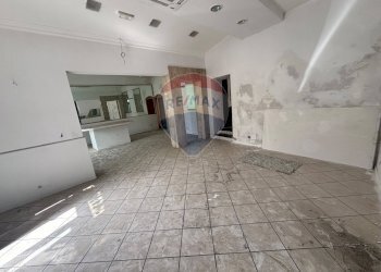 Stanza vuota - Locale Commerciale via roma
 
107, Belpasso - foto 10