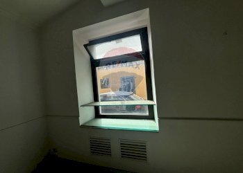 Stanza vuota - Locale Commerciale via roma
 
107, Belpasso - foto 19