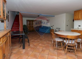 Sala da pranzo - Villa Via Sciarella
 
67, Pedara - foto 13