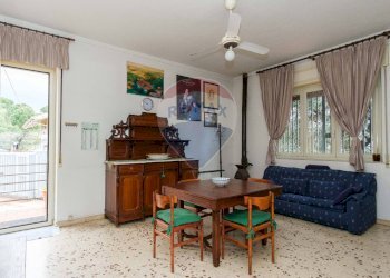 Sala da pranzo - Villa Via Sciarella
 
67, Pedara - foto 32