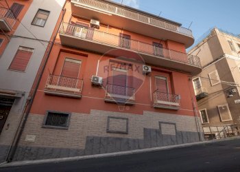 Edificio all\'aperto - Independent house Via Cirene
 
17, Lentini - photo 2