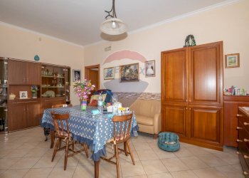 Sala da pranzo - Independent house Via Cirene
 
17, Lentini - photo 4