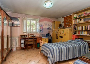 Camera / camera da letto - Villa Via Torrente Lavinaio
 
39, Viagrande - foto 5