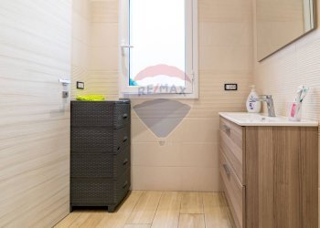 Bagno - Casa indipendente Via Abate Meli
 
81, Paterno - foto 19