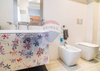 Bagno - Casa indipendente Via Abate Meli
 
81, Paterno - foto 32