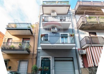 Edificio all\'aperto - Casa indipendente Via Abate Meli
 
81, Paterno - foto 1