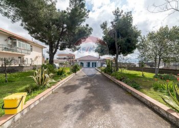 Casa all\'aperto - Casa indipendente Via del Pavone
 
29, Belpasso - foto 2