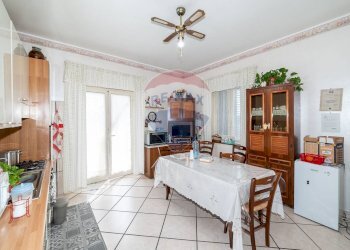 Sala da pranzo - Casa indipendente Via del Pavone
 
29, Belpasso - foto 31