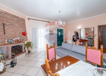 Sala da pranzo - Casa indipendente Via del Pavone
 
29, Belpasso - foto 34