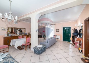 Soggiorno - Casa indipendente Via del Pavone
 
29, Belpasso - foto 35