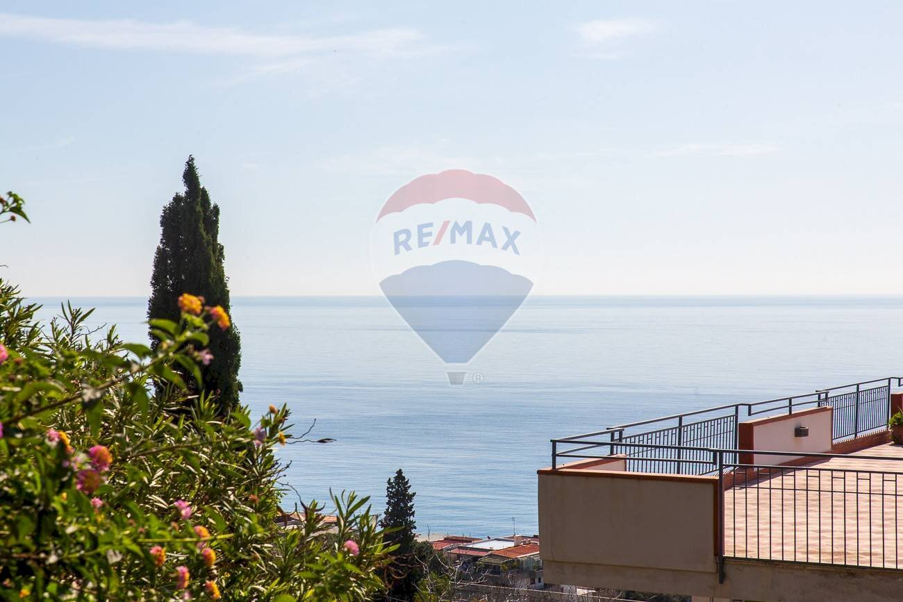 Vista dell\'acqua - Casa indipendente c.da sillemi  residence Azzurra, Letojanni - foto 2