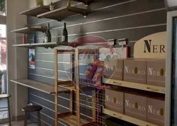 Dispensa di stoccaggio - Attività Commerciale Viale Principe Umberto
 
39, Caltagirone - foto 6