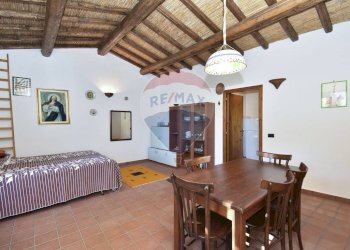 Sala da pranzo - Baita Contrada Feudo Soprano, Maletto - foto 20