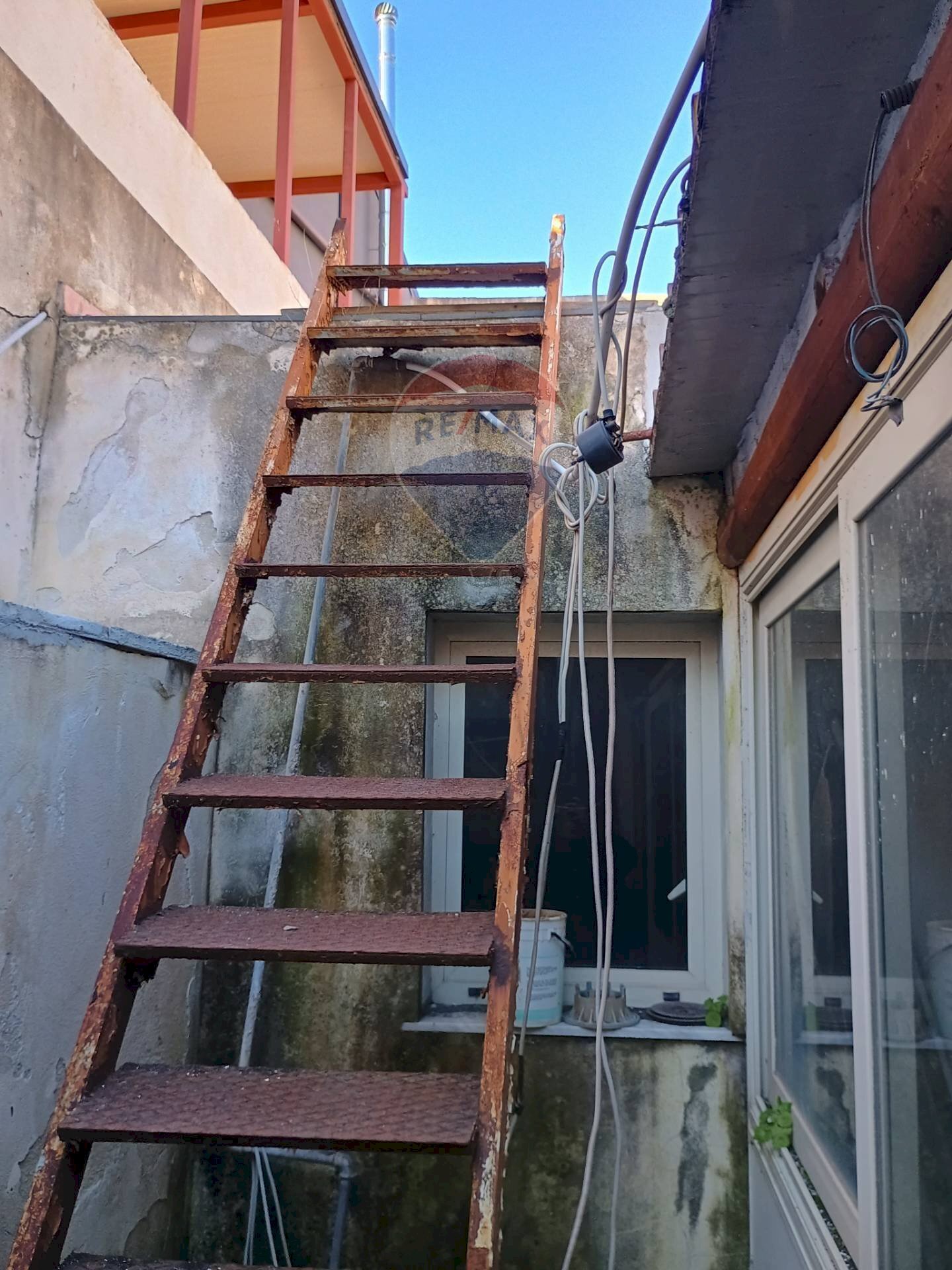 Scale - Casa indipendente Via Maricchiolo
 
32, Catania - foto 3