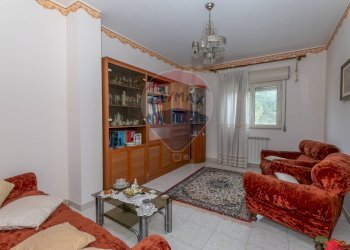 Soggiorno - Appartamento Via Francesco Spadaro
 
5, Caltagirone - foto 33