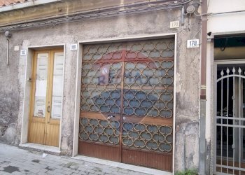 Edificio all\'aperto - Casa indipendente Via Baratta
 
178/180, Paterno - foto 1