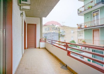 Balcone - Appartamento Via Vittorio Emanuele Orlando
 
34, Adrano - foto 12