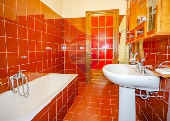 Bagno - Appartamento Via Vittorio Emanuele Orlando
 
34, Adrano - foto 18