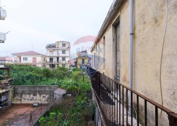 Balcone - Casa indipendente Via Principe di Piemonte
 
52, Fiumefreddo di Sicilia - foto 15