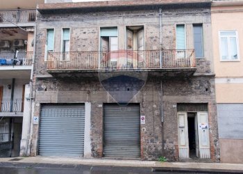 Edificio all\'aperto - Casa indipendente Via Principe di Piemonte
 
52, Fiumefreddo di Sicilia - foto 2