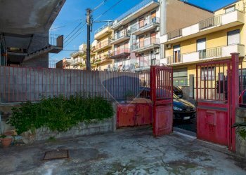 Edificio all\'aperto - Attico Via Vincenzo Zaccà 64
 
64, Catania - foto 8