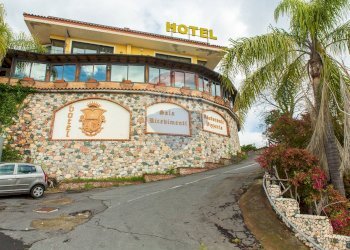 Casa all\'aperto - Hotel via IV novembre
 
7, Zafferana Etnea - foto 1