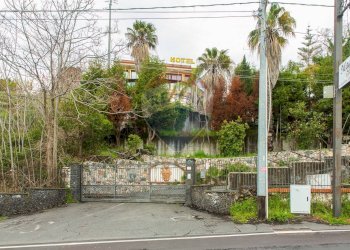 Giardino - Hotel via IV novembre
 
7, Zafferana Etnea - foto 2