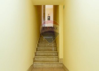 Scale - Hotel via IV novembre
 
7, Zafferana Etnea - foto 21