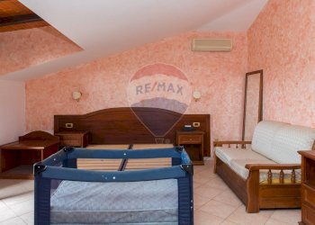 Camera / camera da letto - Hotel via IV novembre
 
7, Zafferana Etnea - foto 22