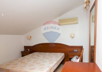 Camera / camera da letto - Hotel via IV novembre
 
7, Zafferana Etnea - foto 26