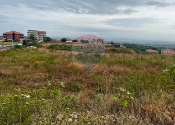 Vista delle montagne - Terreno agricolo Stradale Cravone
 
snc, Misterbianco - foto 6
