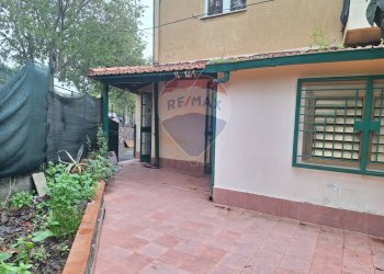 Terrazza - Casa semi indipendente Via Bernardo Colnago
 
snc, Catania - foto 1