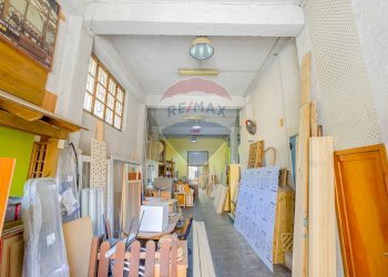 Hall / corridoio - Locale Commerciale Via Mandrà
 
13/B, Catania - foto 2