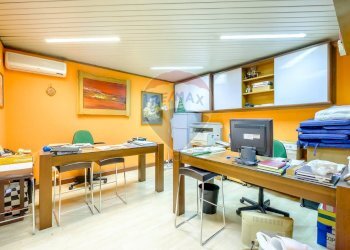 Ufficio - Locale Commerciale Via Mandrà
 
13/B, Catania - foto 9