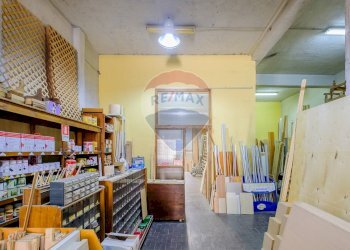 Dispensa di stoccaggio - Locale Commerciale Via Mandrà
 
13/B, Catania - foto 10