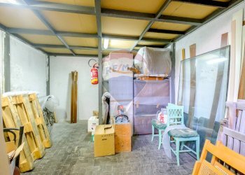 Dispensa di stoccaggio - Locale Commerciale Via Mandrà
 
13/B, Catania - foto 16