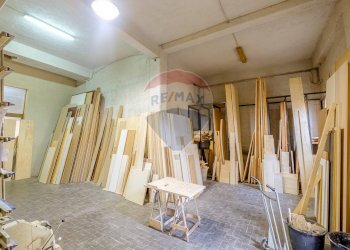 Stanza vuota - Locale Commerciale Via Mandrà
 
13/B, Catania - foto 21