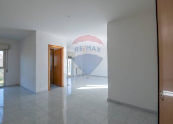 Stanza vuota - Appartamento Via Pò
 
4, Caltagirone - foto 3