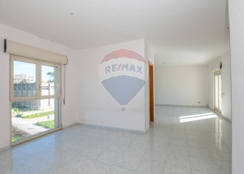 Stanza vuota - Appartamento Via Pò
 
4, Caltagirone - foto 4