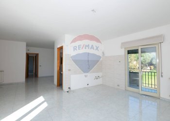 Stanza vuota - Appartamento Via Pò
 
4, Caltagirone - foto 7