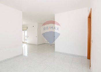 Stanza vuota - Appartamento Via Pò
 
4, Caltagirone - foto 9