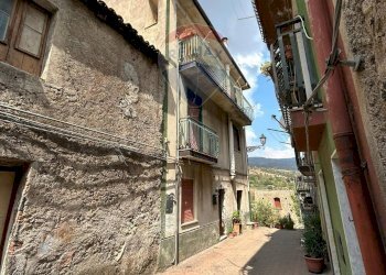 Edificio all\'aperto - Casa indipendente Randazzo - foto 4