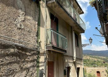 Edificio all\'aperto - Independent house VIA DEGLI AMATO
 
17, Randazzo - photo 2