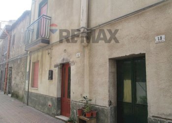 Edificio all\'aperto - Independent house VIA DEGLI AMATO
 
17, Randazzo - photo 8