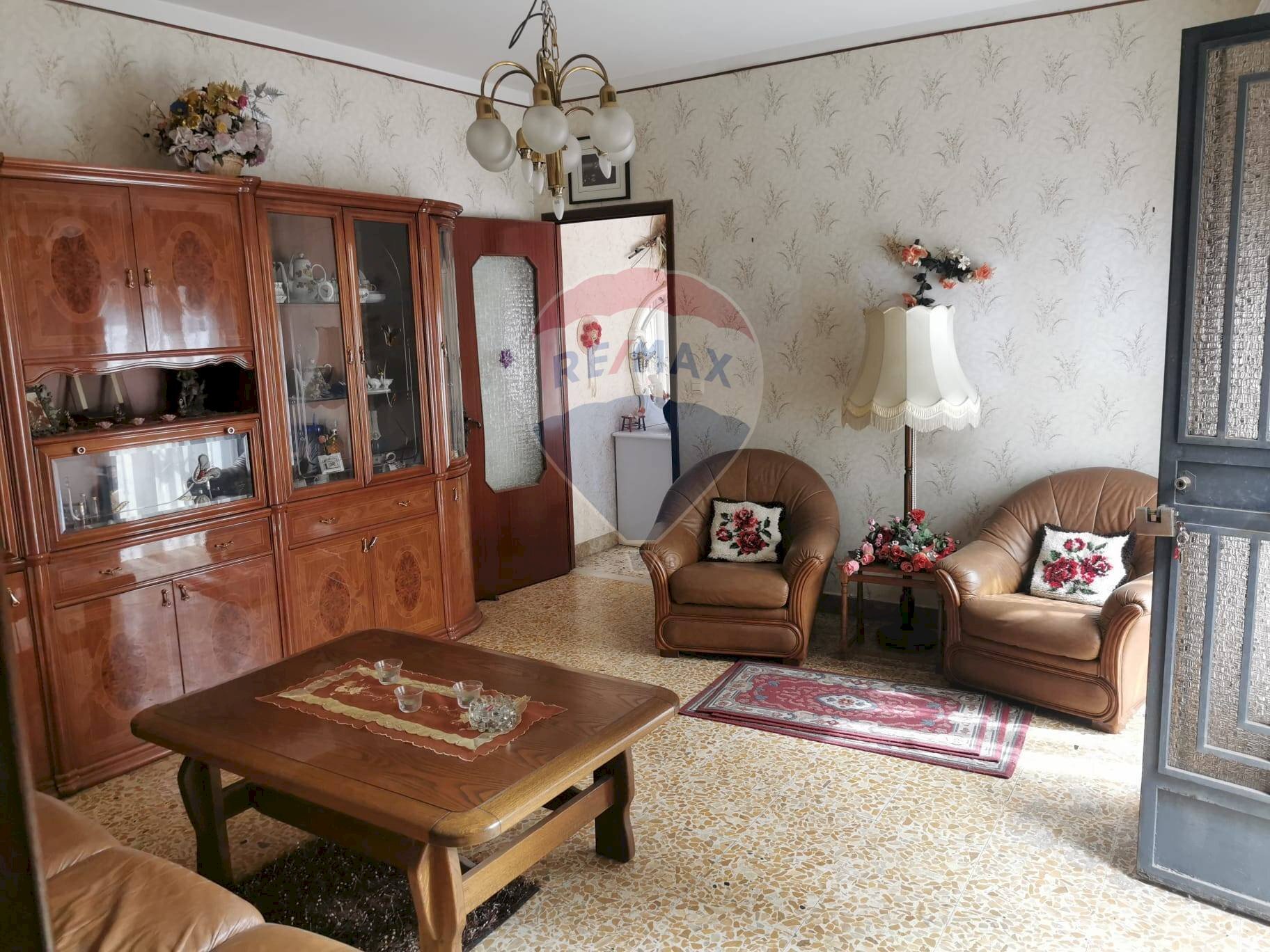 Soggiorno - Quadrilocale Via Francesco Crispi
 
56, Paterno - foto 2